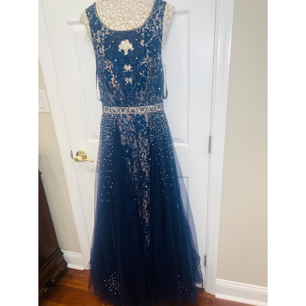 Jovani Brand new never worn elegant gown out skirt
